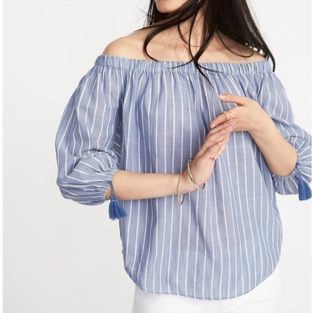 NWT Old Navy Striped Off-Shoulder Blouse